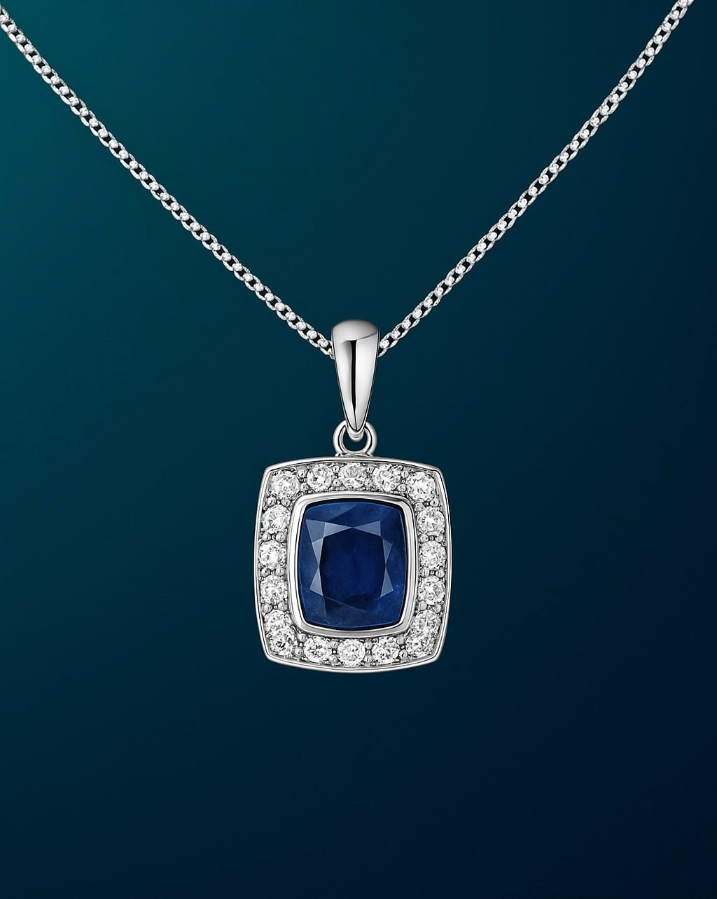 Pendentif saphir bleu naturel taille carrée 2,5 ct