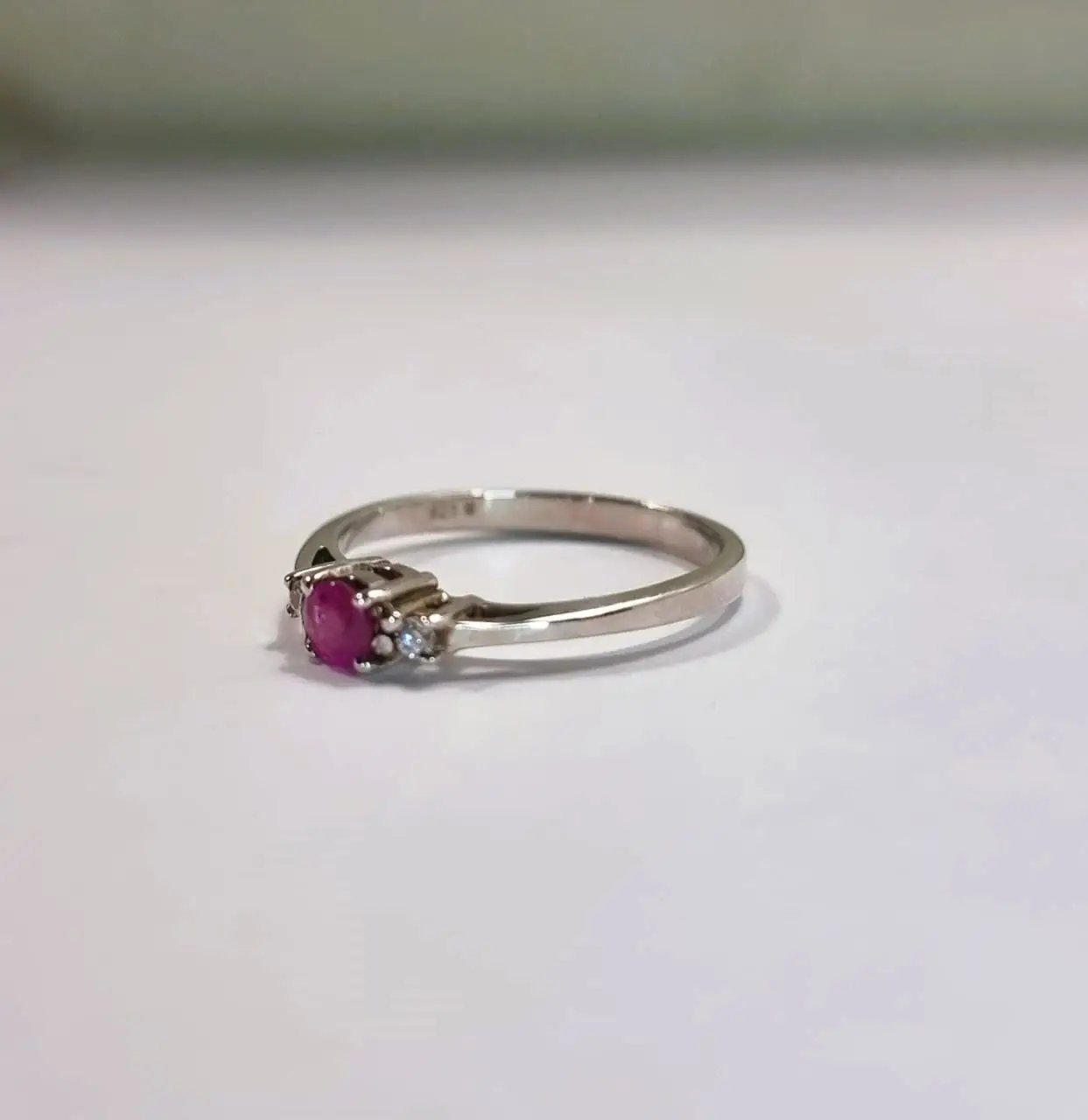 1ct Oval Cut Natural Pink Sapphire Engagement Ring - Hanna Boya