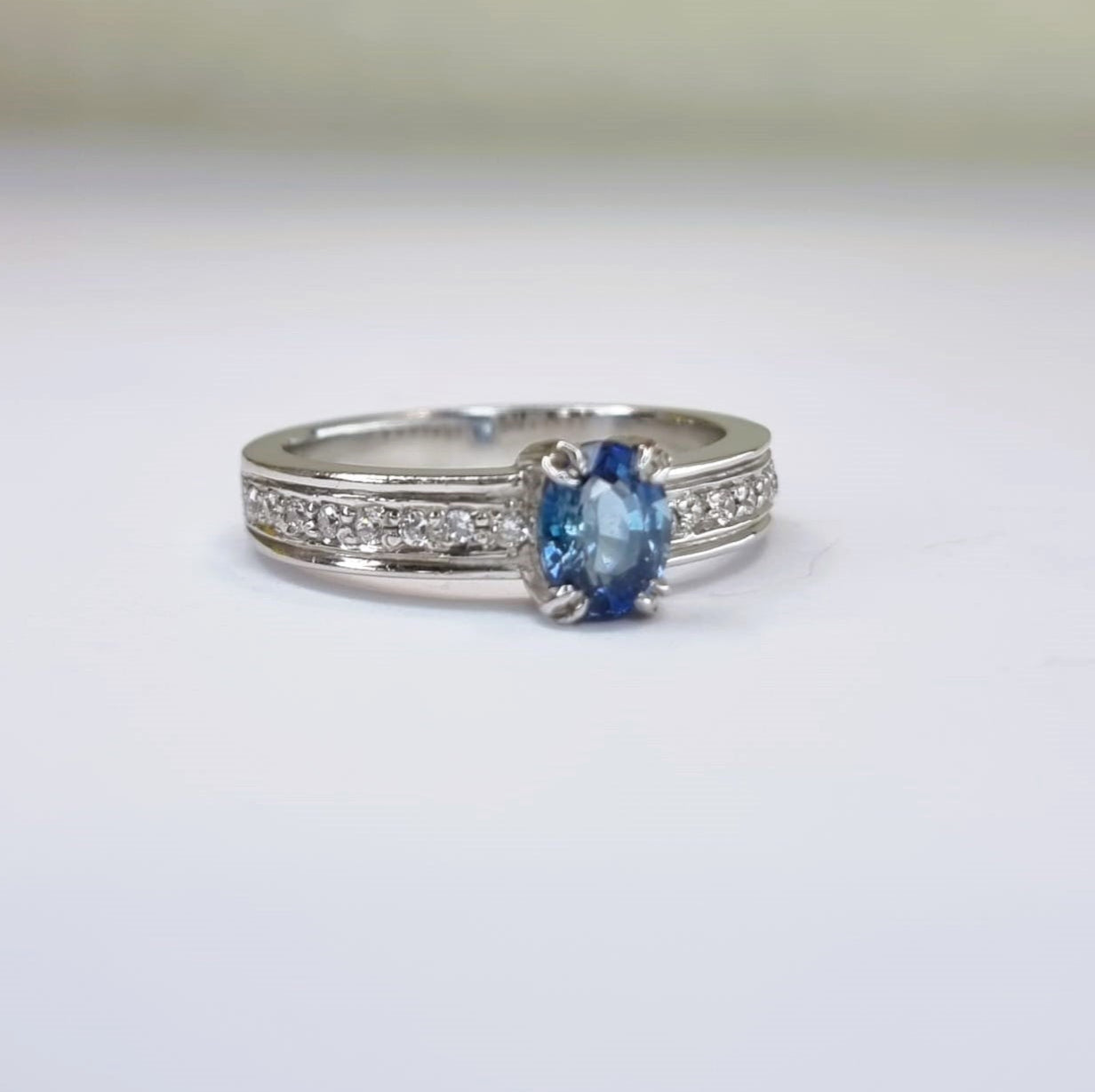 1ct Oval Natural Blue Sapphire Engagement Ring - Hanna Boya