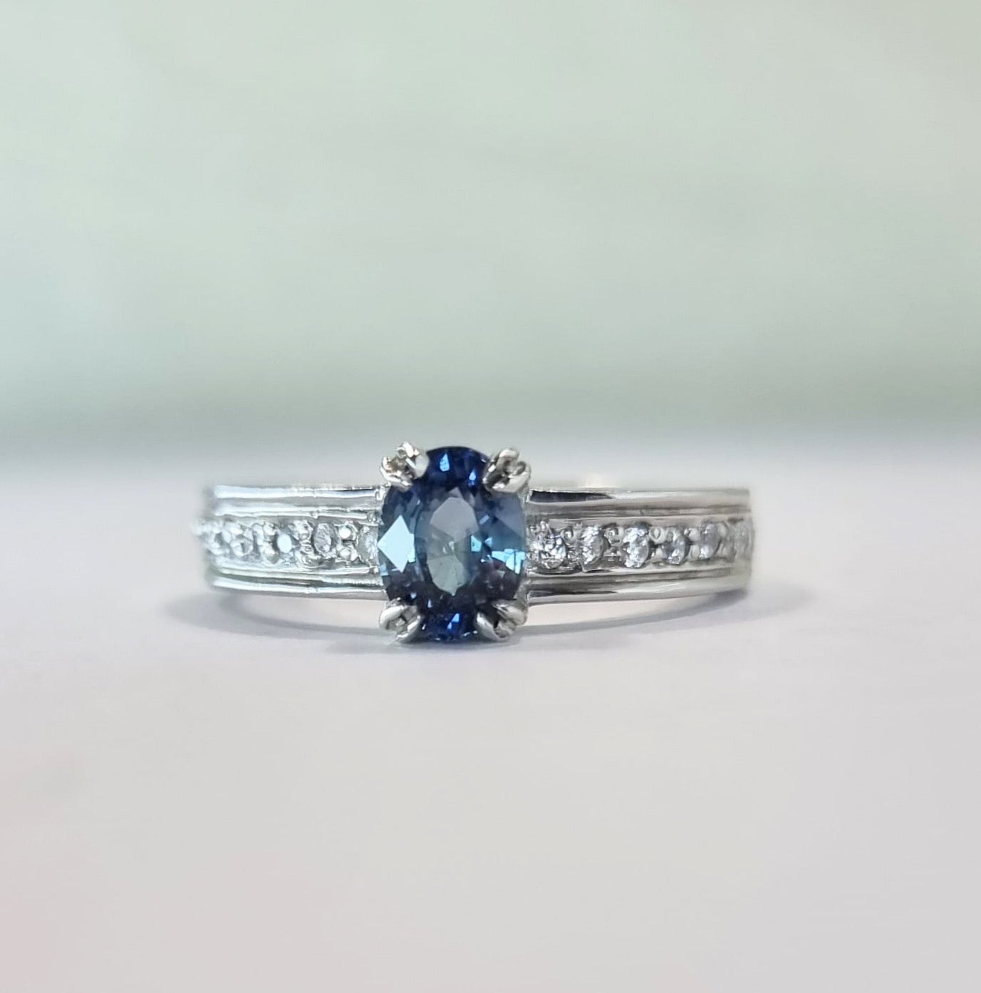 1ct Oval Natural Blue Sapphire Engagement Ring - Hanna Boya