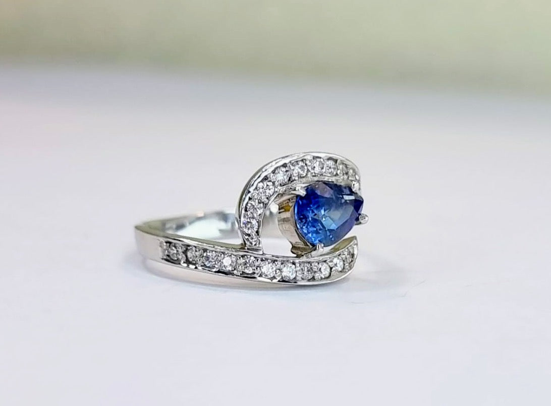 1ct Pear Cut Natural Blue Sapphire Engagement Ring - Hanna Boya