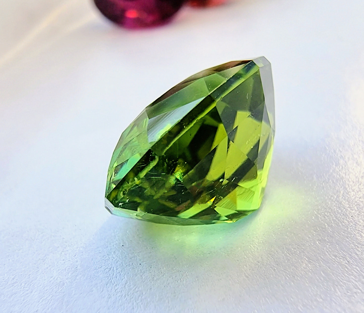 13.7ct Oval Mint Green Tourmaline Gemstone - Hanna Boya