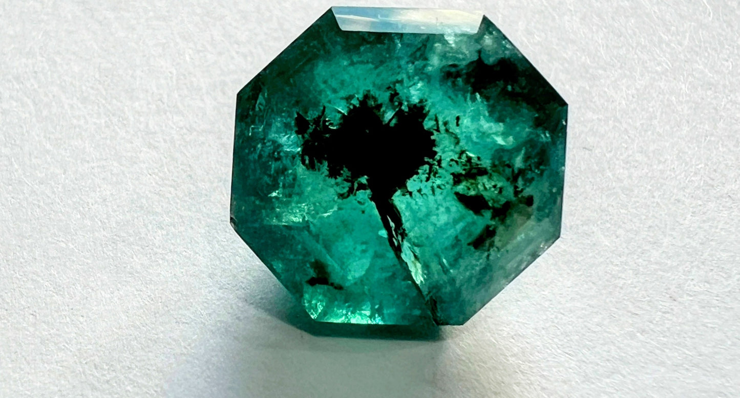 8.850ct Radiant Cut Natural Untreated Emerald Gemstone - Hanna Boya
