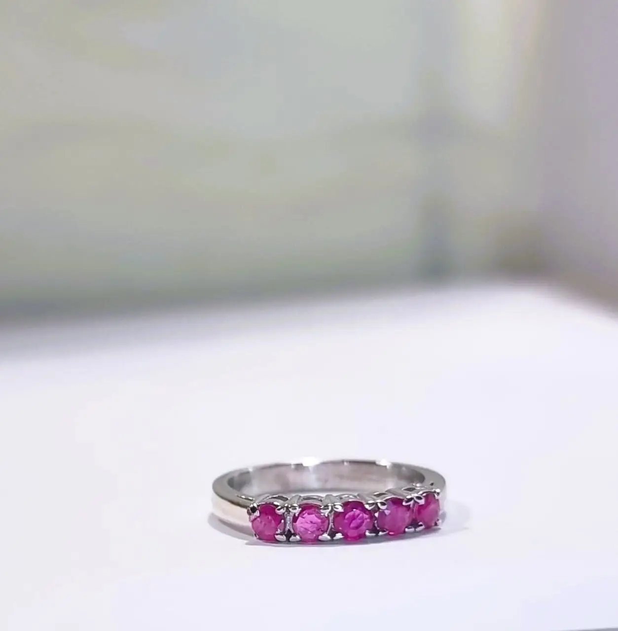 1.25ctw Round Cut Natural Pink Sapphire Band Ring