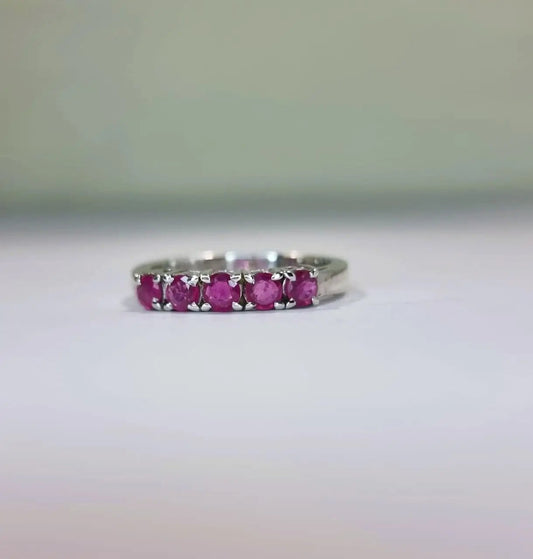 1.25ctw Round Cut Natural Pink Sapphire Band Ring