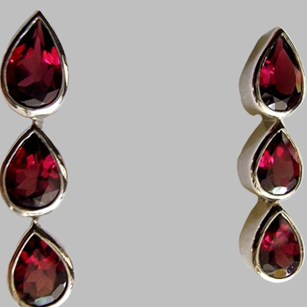 1.5ct Pear Red Garnet Pin Earrings