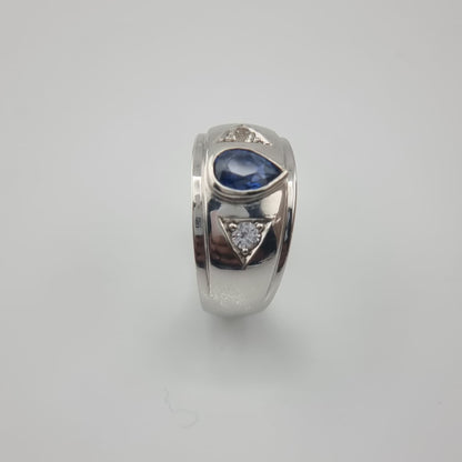 Bague 3 pierres saphir bleu naturel poire 1,5 ct