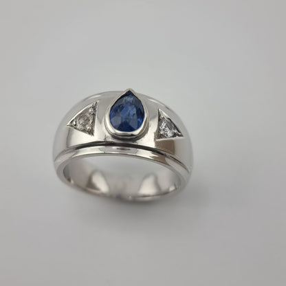 Bague 3 pierres saphir bleu naturel poire 1,5 ct