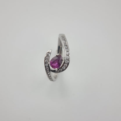 1.5ct Pear Cut Natural Pink Sapphire Ring