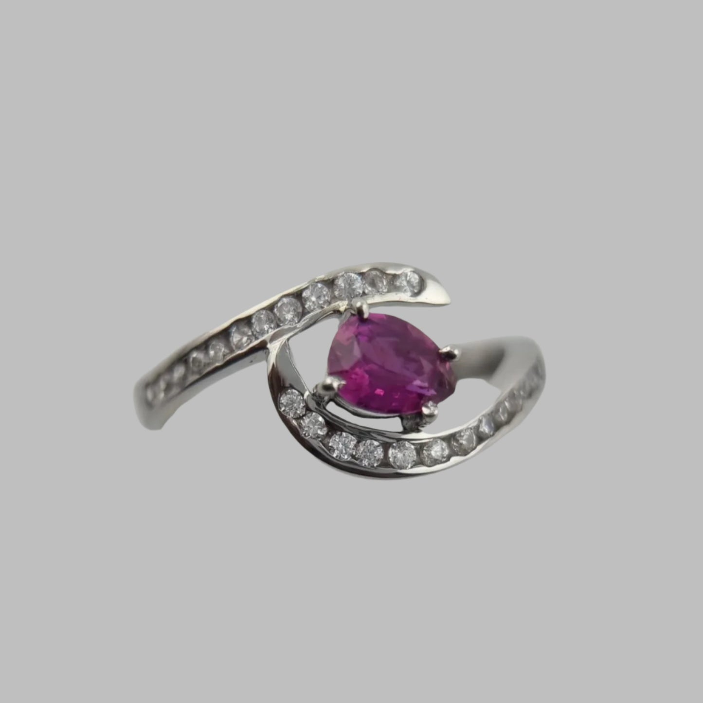 1.5ct Pear Cut Natural Pink Sapphire Ring