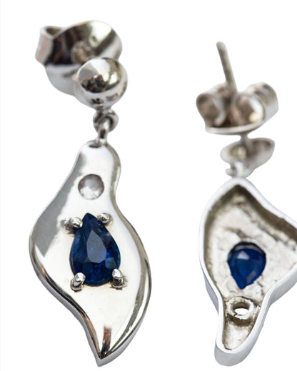 1ct Pear shaped Blue Sapphire Platinum Silver Pin Earrings