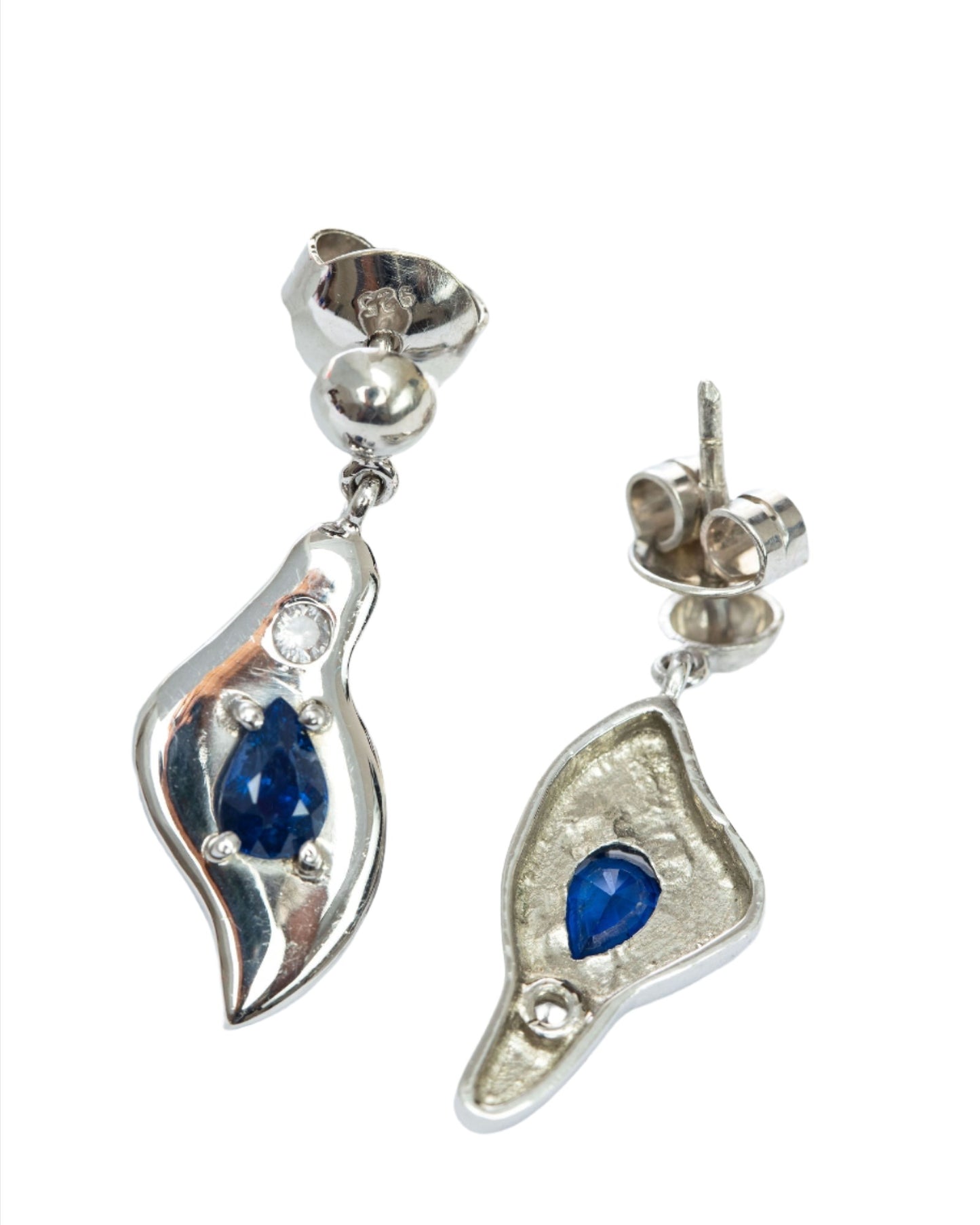 1ct Pear shaped Blue Sapphire Platinum Silver Pin Earrings