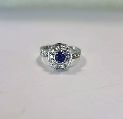 1ct Natural Oval Blue Sapphire Engagement ring