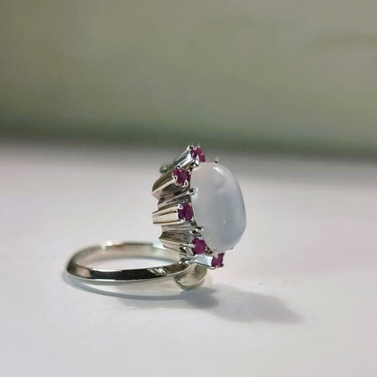 2ct Moonstone Surrounded by 8 Pink Ruby Silver Cocktail Ring