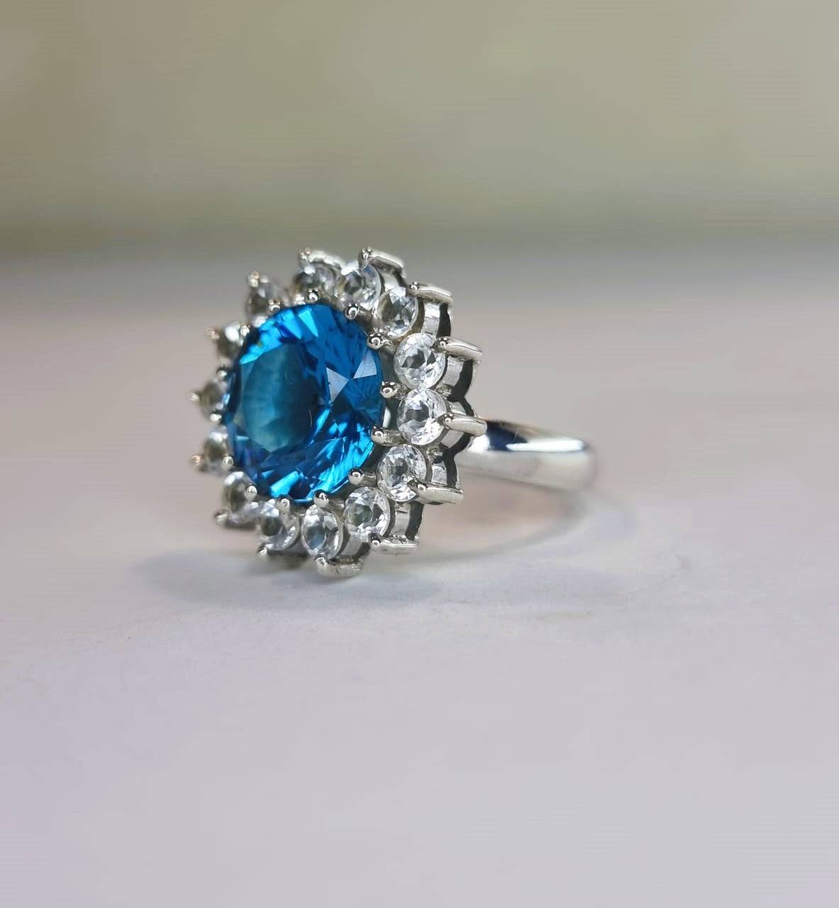 5ct Round Cut Natural Blue Topaz Cocktail Ring