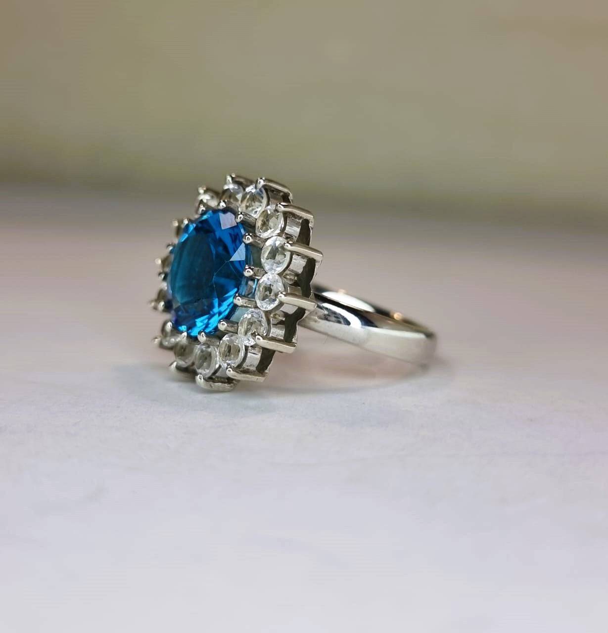 5ct Round Cut Natural Blue Topaz Cocktail Ring