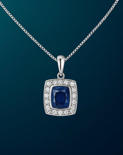 Pendentif saphir bleu naturel taille carrée 2,5 ct 