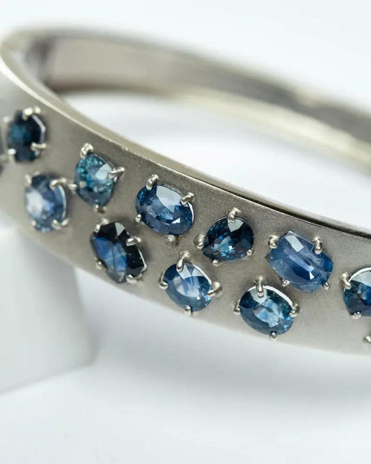 16ctw Natural Origin Blue Sapphire Platinum Silver Bangle Bracelet, 16 pieces of cornflower blue sapphire, closeup