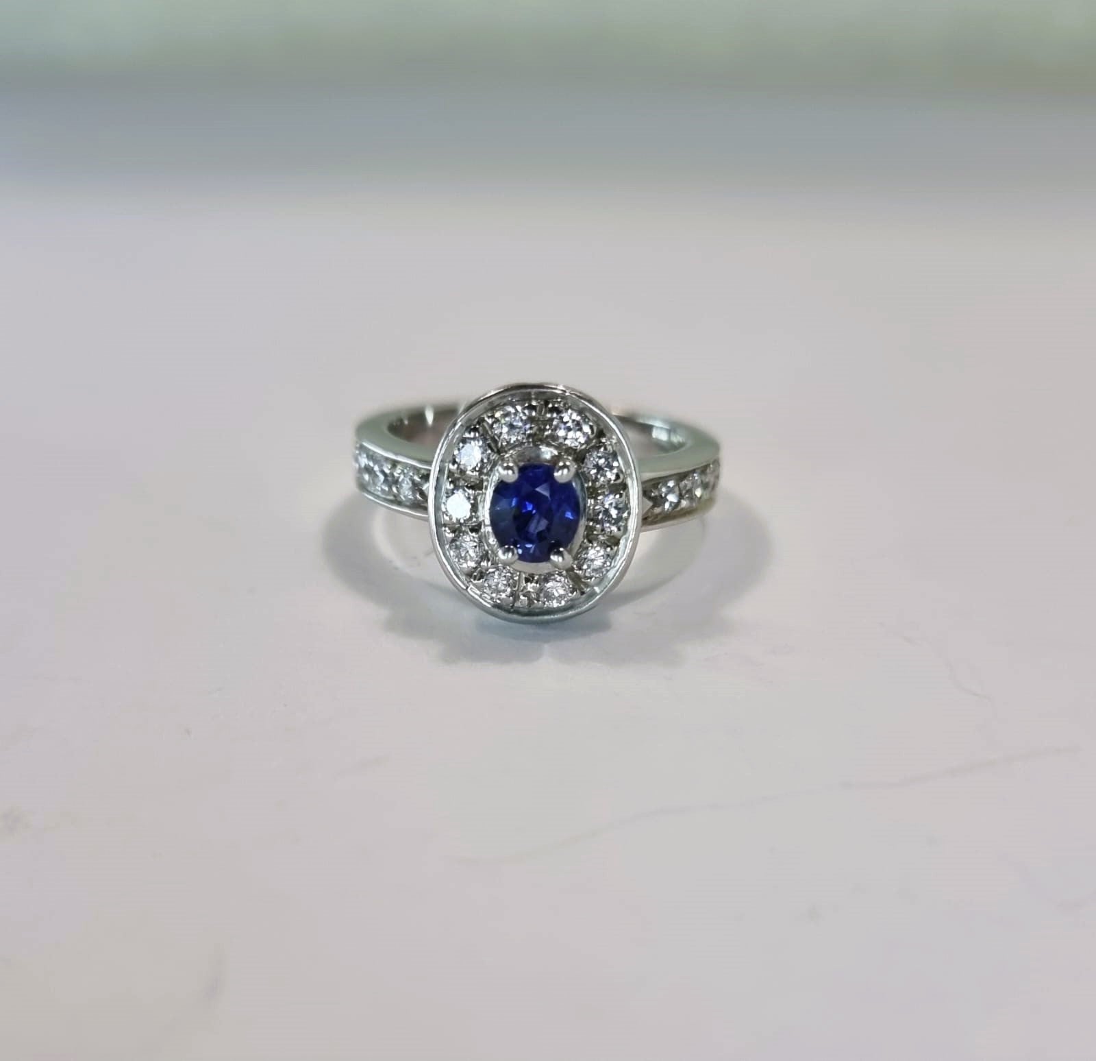 1ct Natural Oval Blue Sapphire Engagement ring - Hanna Boya