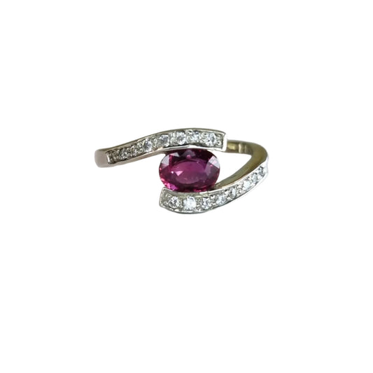 1ct Oval Natural Pink Sapphire ring - Hanna Boya