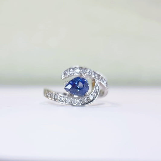 1ct Pear Cut Natural Blue Sapphire Engagement Ring - Hanna Boya