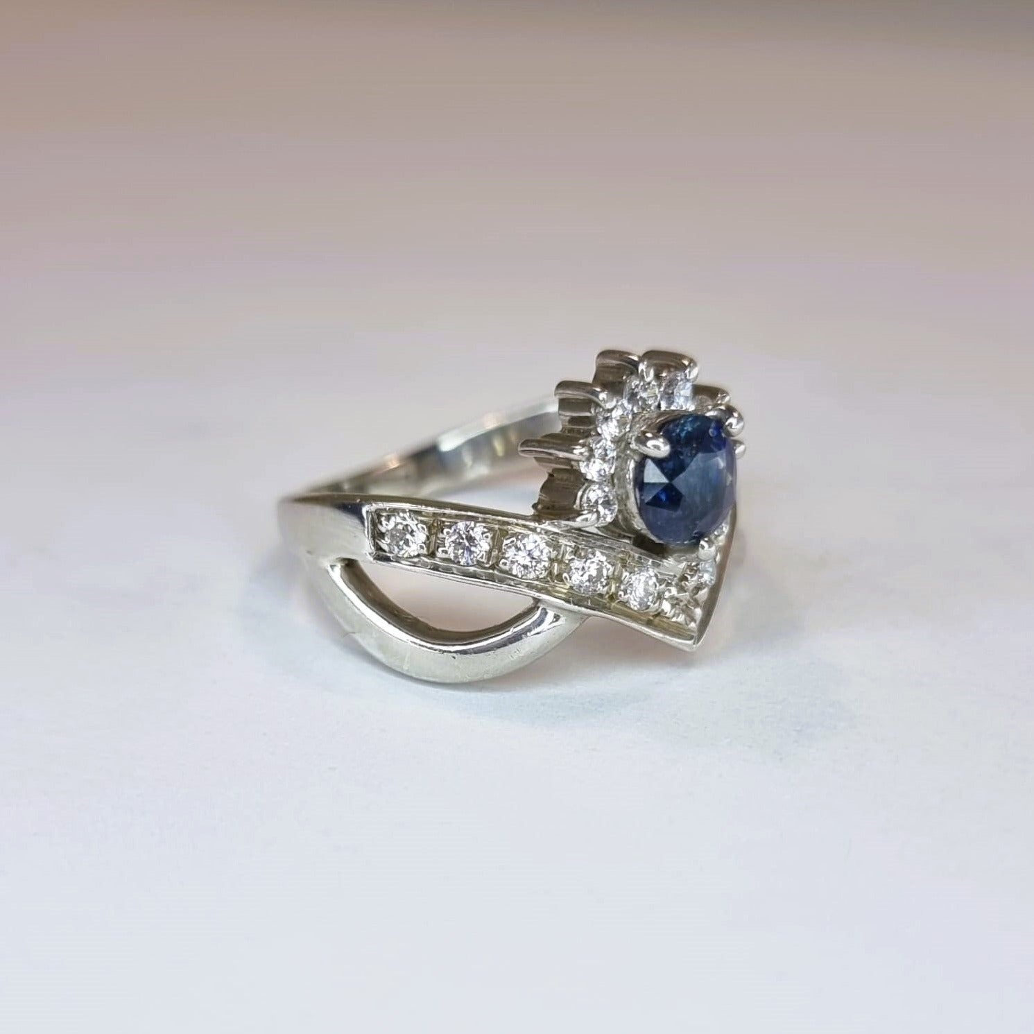 1ct Round Natural Blue Sapphire Statement Ring - Hanna Boya