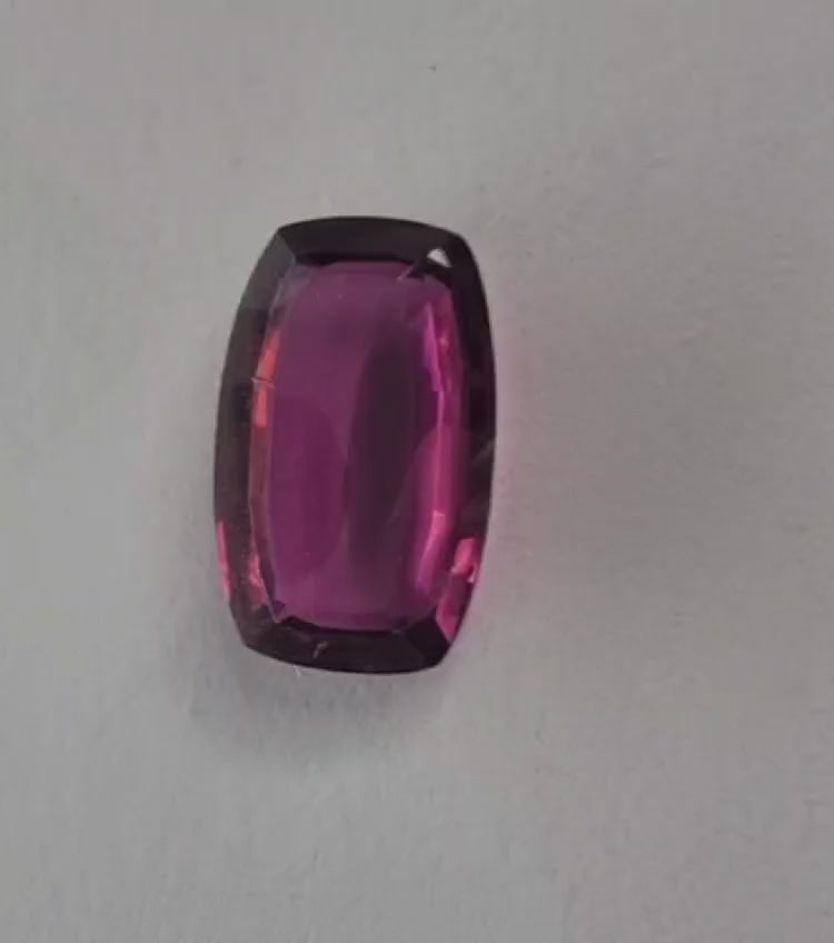  2.6ct Oval Pinkish Red Rubellite Tourmaline Gemstone 